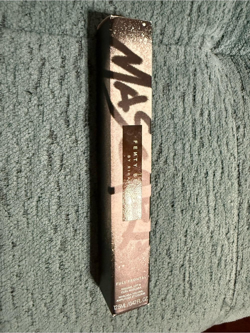 Fenty Beauty Full Frontal Mascara in Cuz Iโm Black